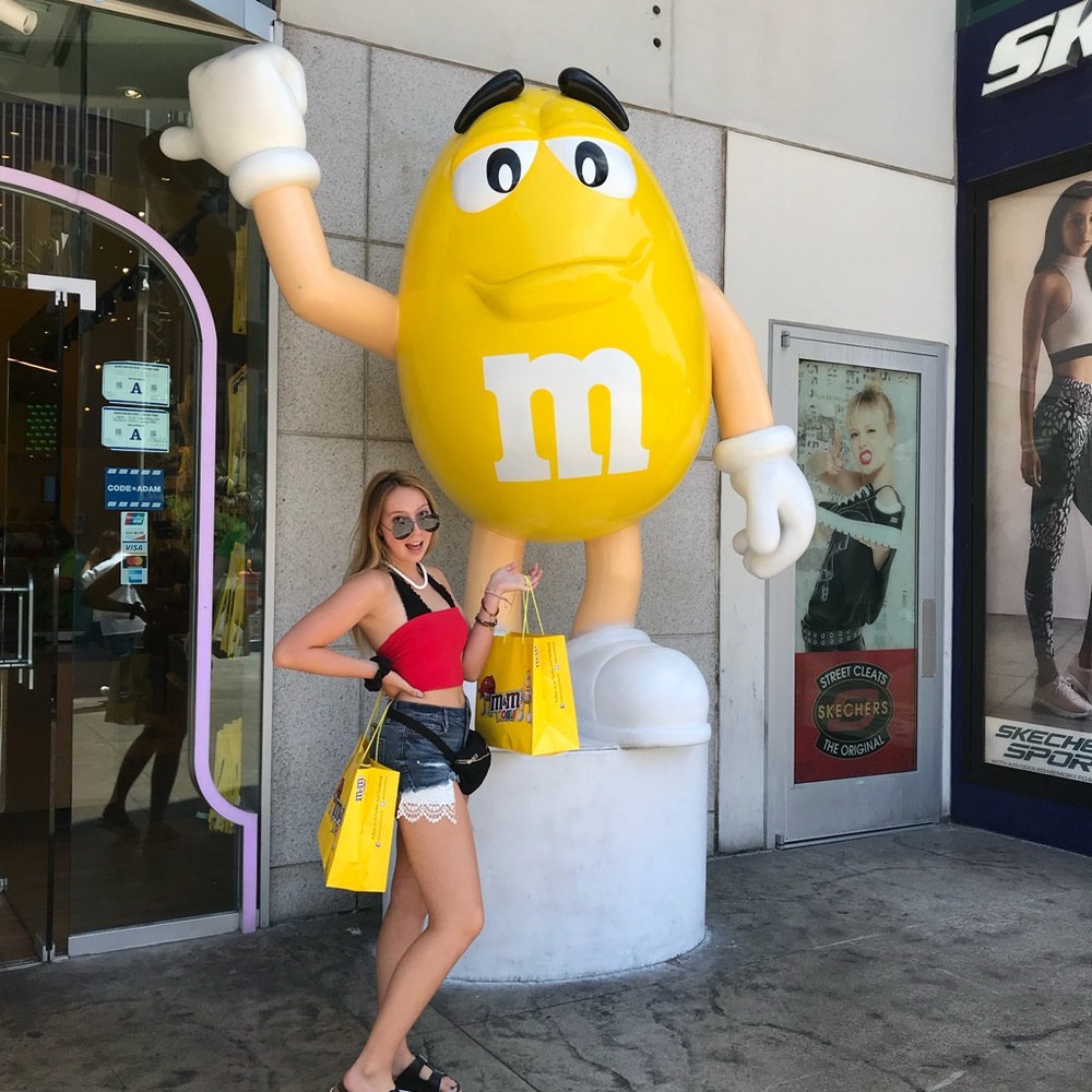 Meet your Posher, Maya elizabeth